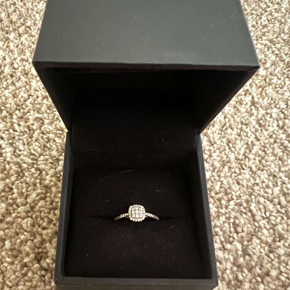 Kay Elegant Silver Diamond Ring
